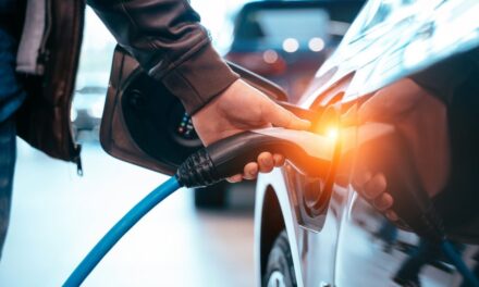 Customer service and purchase issues drive EV complaints to The Motor Ombudsman in 2022