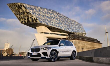 BMW Group brings hydrogen cars to the road: BMW iX5 Hydrogen pilot fleet launches
