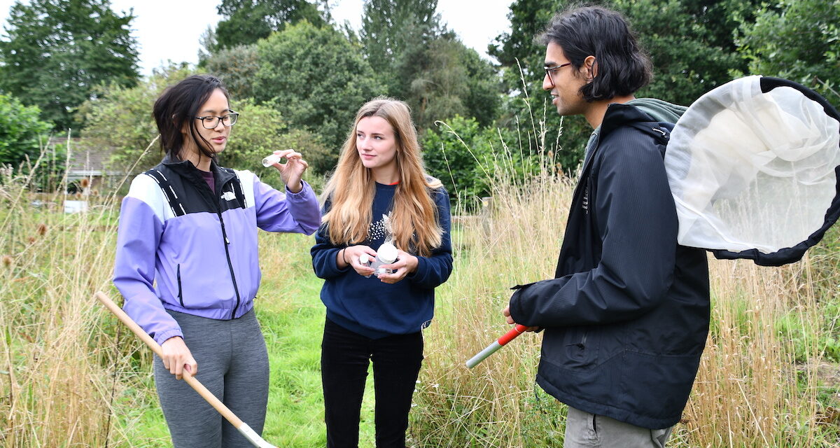 Scholarship opens doors for young ecologists