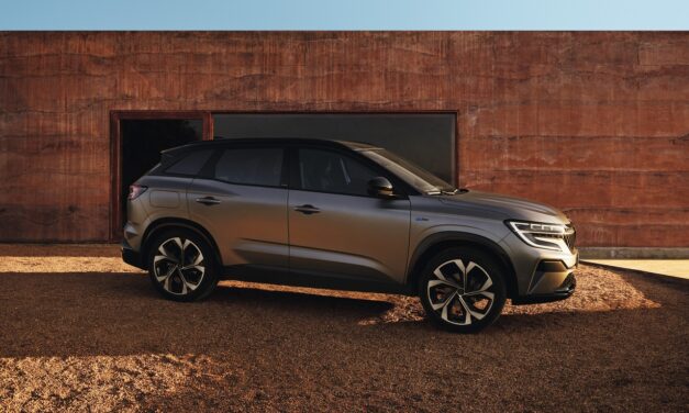 First details of the all new Renault Austral E-Tech full hybrid revealed as priority list opens