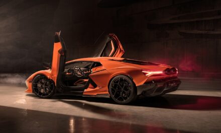 Lamborghini Revuelto: the first super sports V12 hybrid HPEV