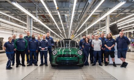 The original celebrates its anniversary: The one millionth MINI 3-door of the current generation