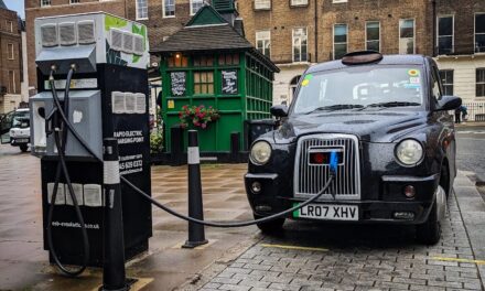 Clipper Automotive to showcase its strategy to save and fully electrify 10,000 iconic London TX4 taxis at MOVE 2023