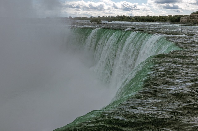 Where is Niagara Falls?