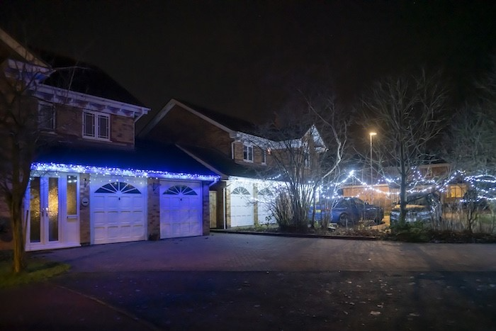 Homeowners set to make £300,000 this Christmas through renting out driveways