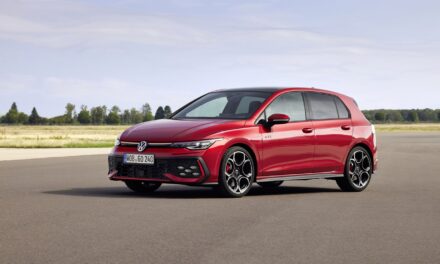 World premiere to mark the 50th anniversary: the new Golf is more attractive, intelligent and efficient than ever before