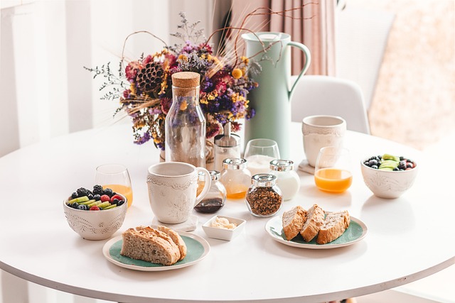 What Do you watch in the Mornings BBC Breakfast or GMTV?