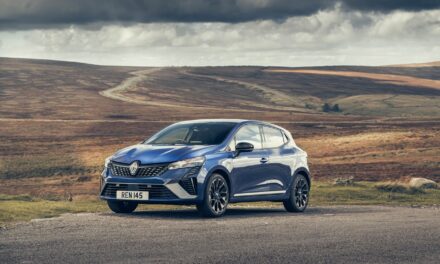 Renault customers motor ahead with an extra £500 deposit contribution on every new car during special Test Drive event