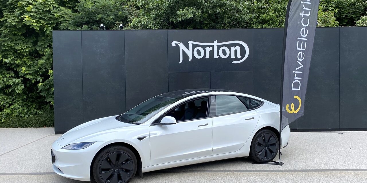 Norton Motorcycles’ employees jump into electric cars and benefit from savings of up to 40%