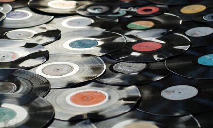 The Timeless Hits of Oasis: A Journey Through Britpop’s Finest