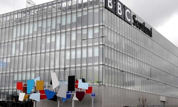 Scott Mills to Replace Zoe Ball as BBC Radio 2 Breakfast Show Host in 2025