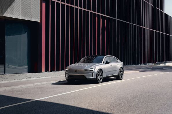 In a class of its own – here is the all-new, fully electric Volvo ES90