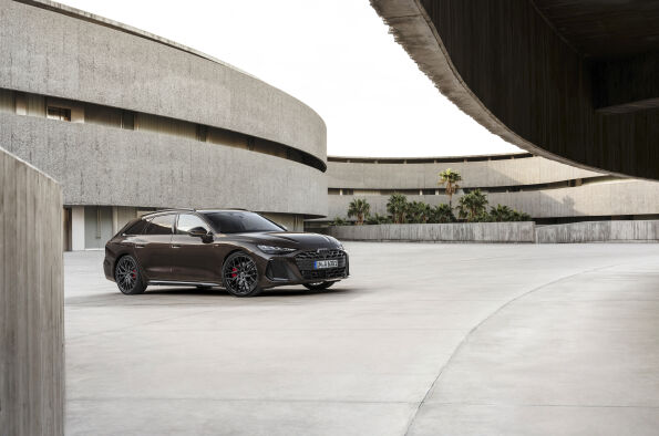 The new Audi A6 Avant: Business class meets sports elite