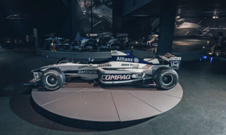 Ex-Jenson Button Williams FW22 to take to the track at the Donington Historic Festival