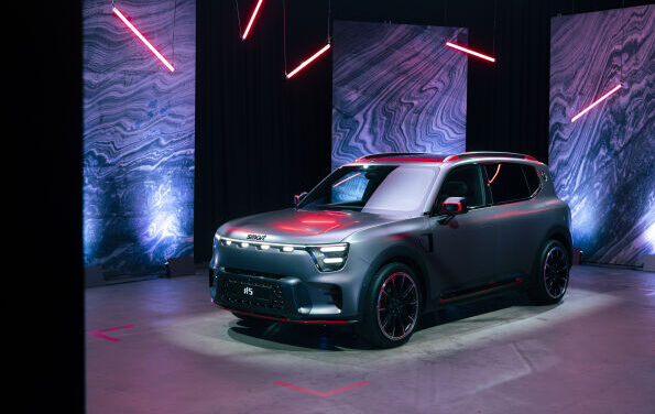 Made to stand out: World Premiere of the smart #5 BRABUS