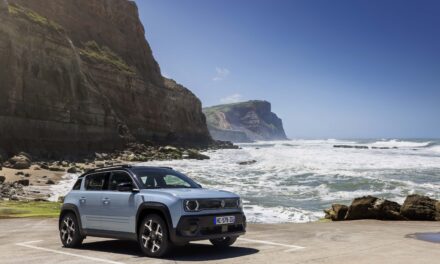 Renault 4 E-Tech electric to start from only £26,995 OTR