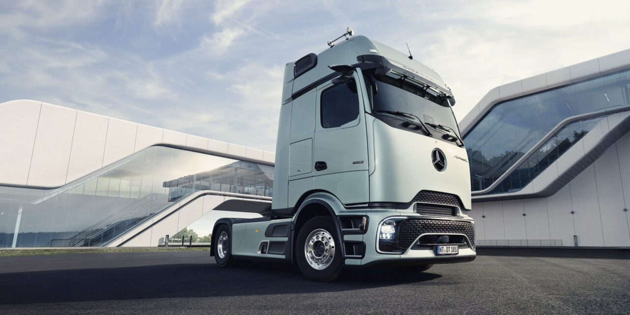 MC Rental signs up for the future with purchase of 100 Mercedes-Benz Actros L ProCabins