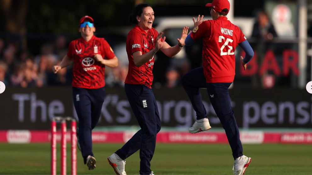 Clinical England Women seal IT20 Series in Hove