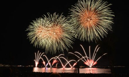 Fireworks Light Up Your Brain with Happiness, Experts Say
