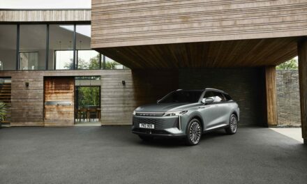 OMODA 9 SHS is already delivering as first cars land with UK drivers