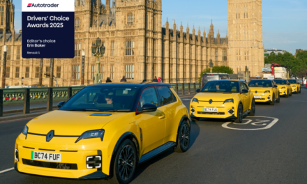 Renault secures a trio of victories at the Autotrader Drivers’ Choice Awards 2025, including Editor’s Choice for the Renault 5 E-Tech electric