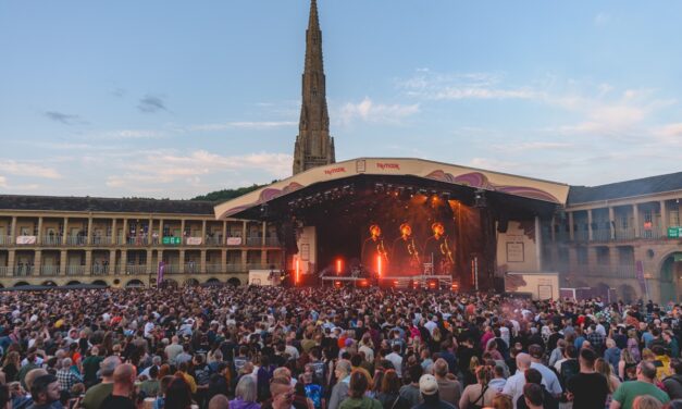 PIX – AUSTRALIAN ELECTRO LEGENDS PENDULUM ROCK TK MAXX PRESENTS LIVE AT THE PIECE HALL  