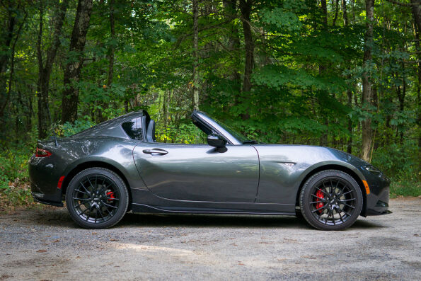 Number of new convertible model options halved compared to 2000xx