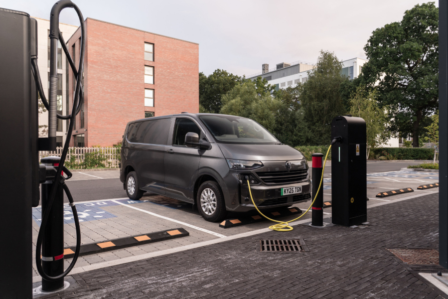 Three quarters of UK van drivers say EVs are right for their businesses
