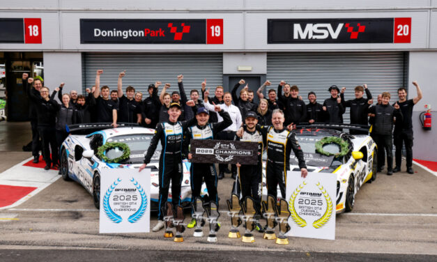 McLaren Artura GT4 powers second successive British GT Drivers’ Championship at Donington Park