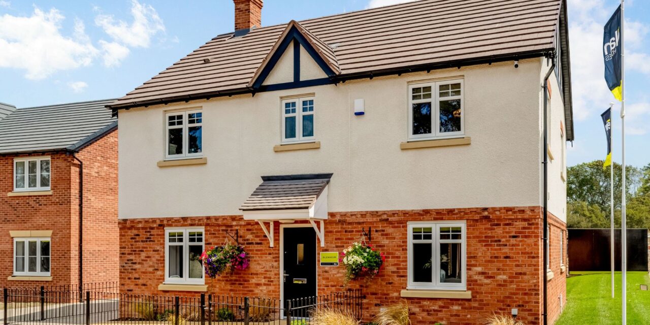FAST-FORWARD PLANS TO MOVE TO A NEW HOME IN WORCESTERSHIRE