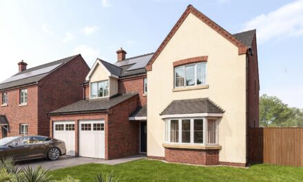 FINAL THREE NEW HOMES FOR SALE AT NORTH WARWICKSHIRE DEVELOPMENT
