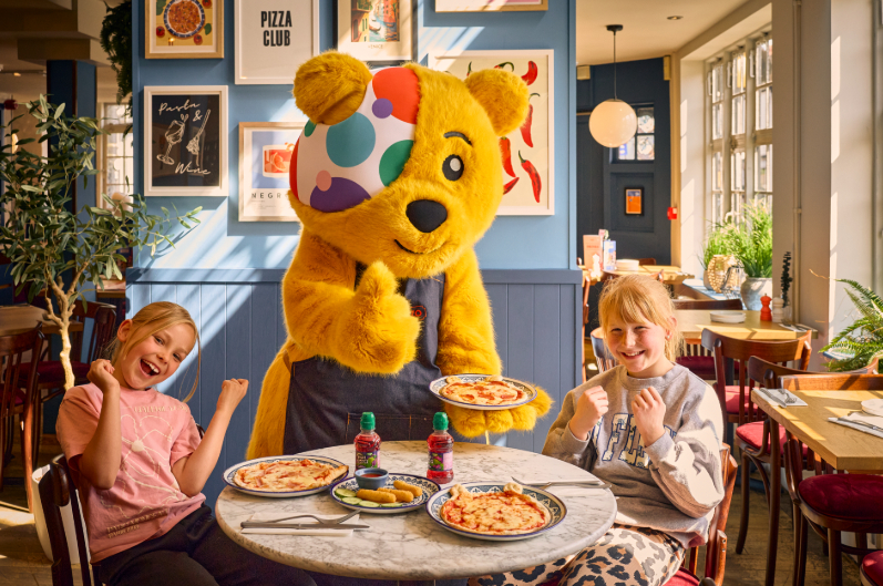 PUDSEY BRINGS SUMMER FAMILY BOOK CLUB TO NOTTINGHAM FOR FREE FAMILY READING EVENT AT PREZZO ITALIAN