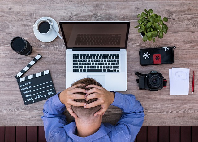 FOUR IN 10 BRITS HAVE RISKED THEIR HEALTH AT WORK BECAUSE THEY COULDN’T AFFORD TIME OFF